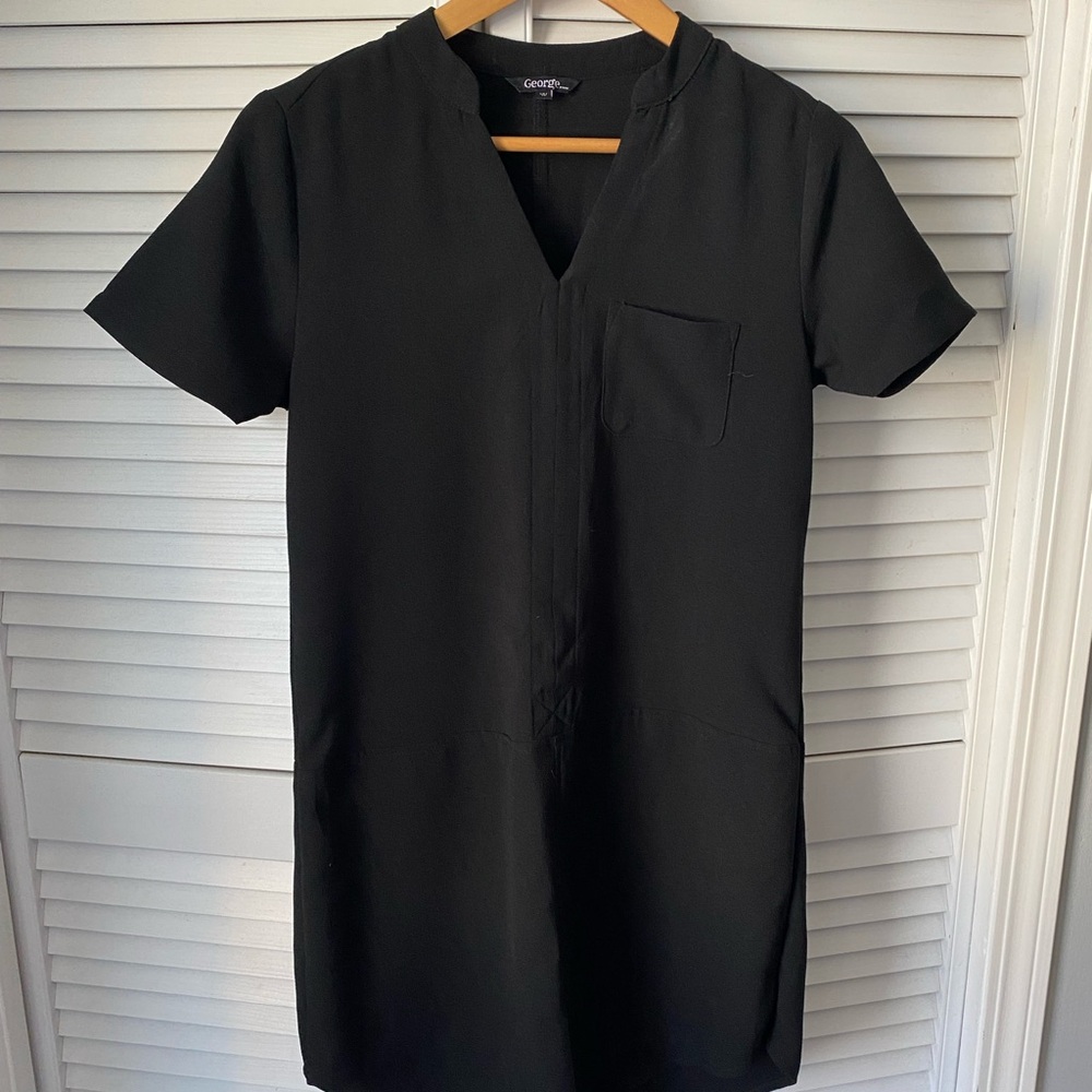 George Black V-Neck Short Sleeve Shift Mini Dress